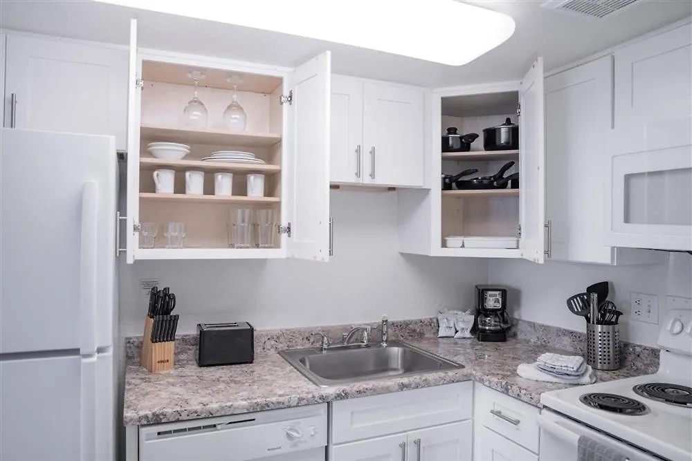 Apartment 113-Fully Furnished 1Br Suite-Prime Location Scottsdale